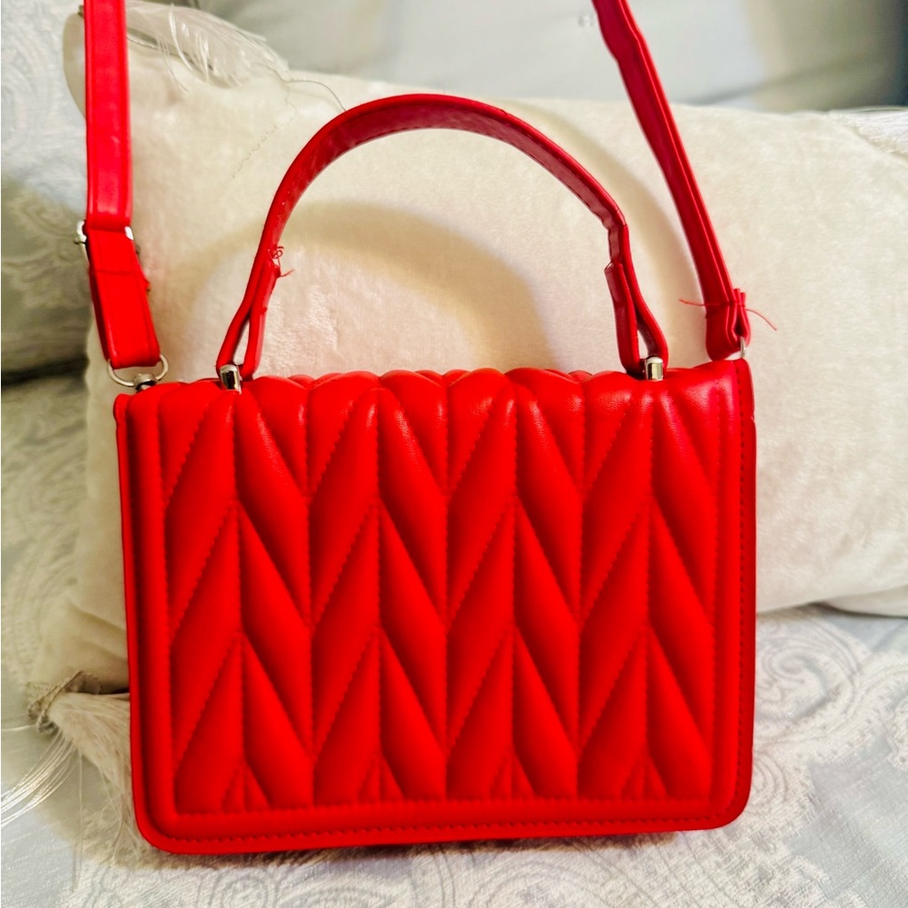 Structured Red Quilted Crossbody Bag NWOT - Picture 1 of 5
